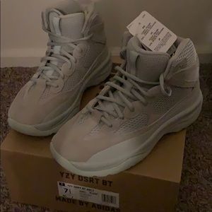 Brand New Adidas Yeezy!!